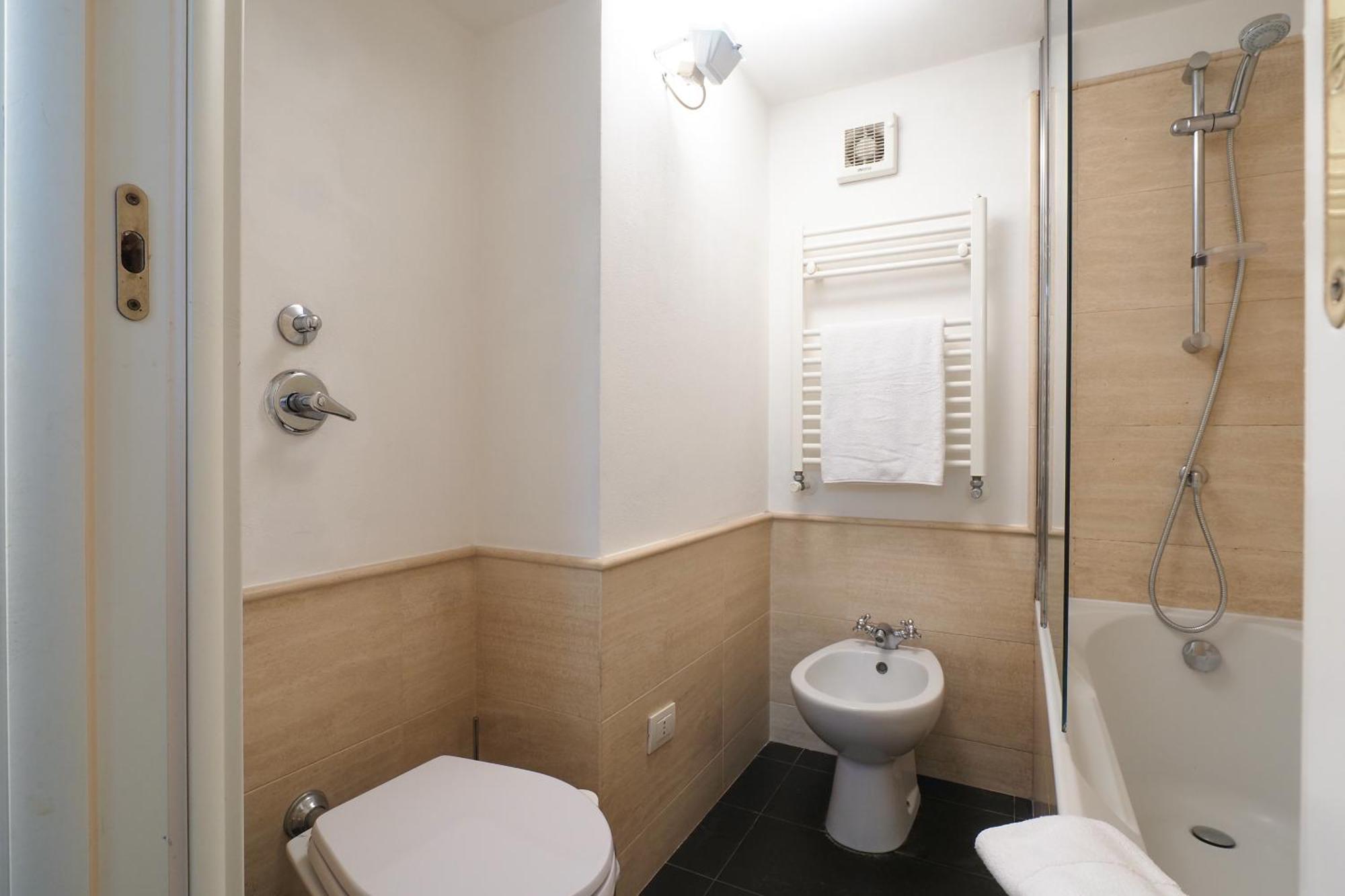 Enchanting Loft Between History And Tranquility Milano Eksteriør billede